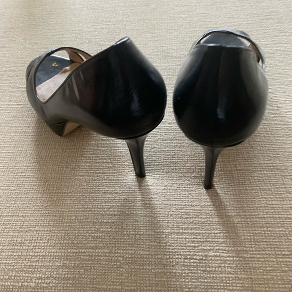 Marc Fisher Heels - Picture 2 of 3